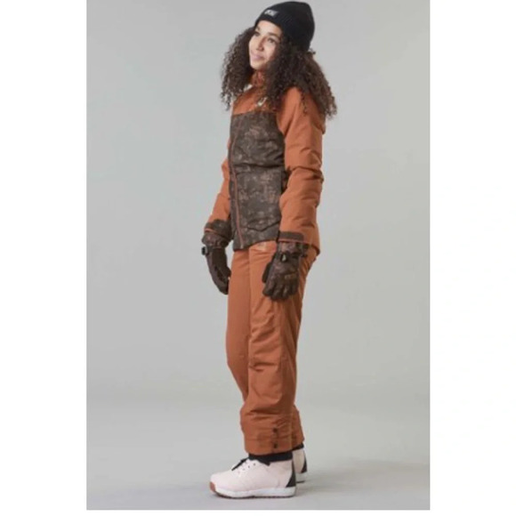 Picture Organic Clothing Girls 12 Olyvera Insulated Jacket NWT Ski Snowboarding - Picture 15 of 16